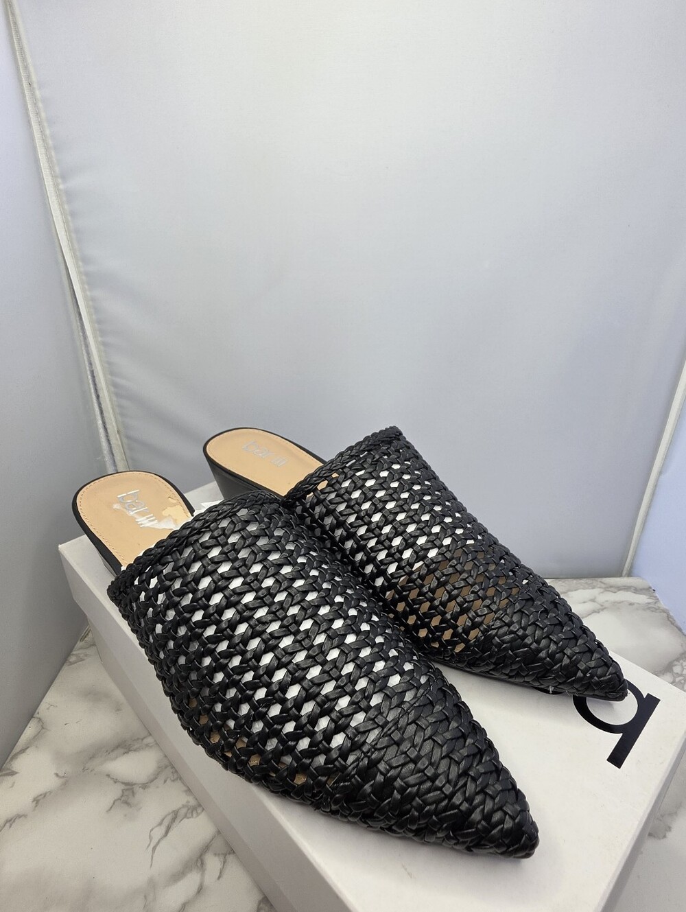 Bar III Kaycip woven mules 7.5 - Picture 2 of 10